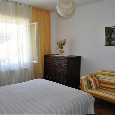 Ground Floor Apartman *